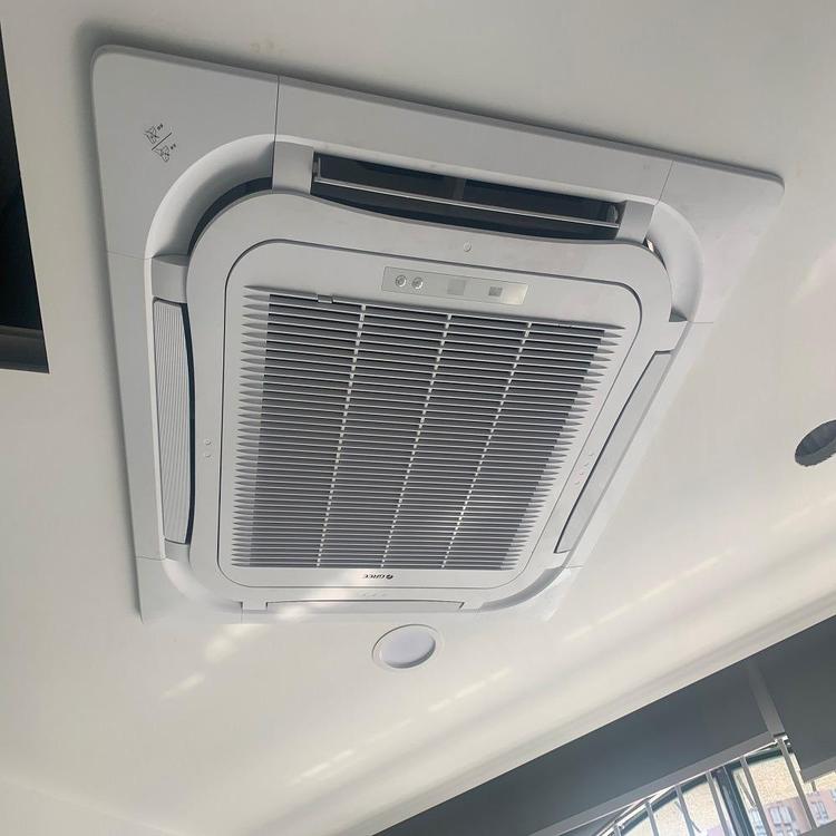 辦公室安裝空調(diào)系統(tǒng)