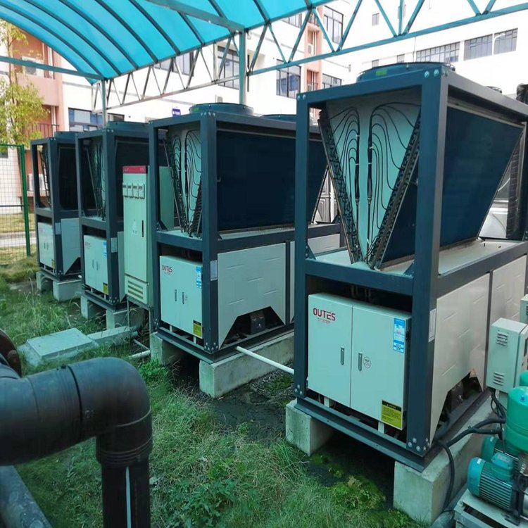 風(fēng)冷熱泵機(jī)組