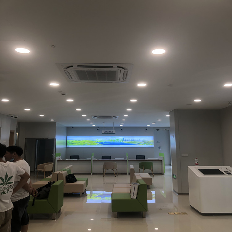 天花機(jī)中央空調(diào)